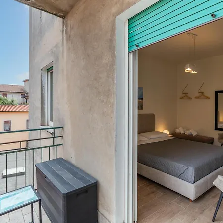 Domus Verona - Ampia Residenza Filippini A Pochi Passi Dall'Arena Room photo