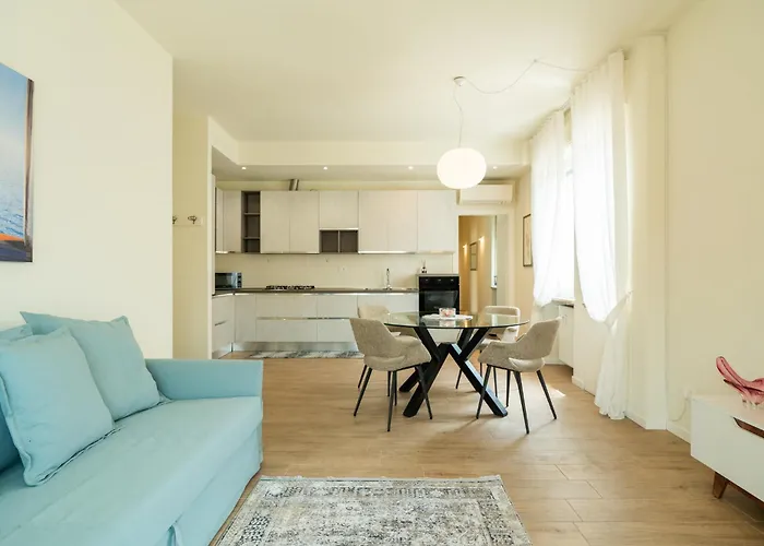 Ampia residenza Filippini a pochi passi dall\'Arena
